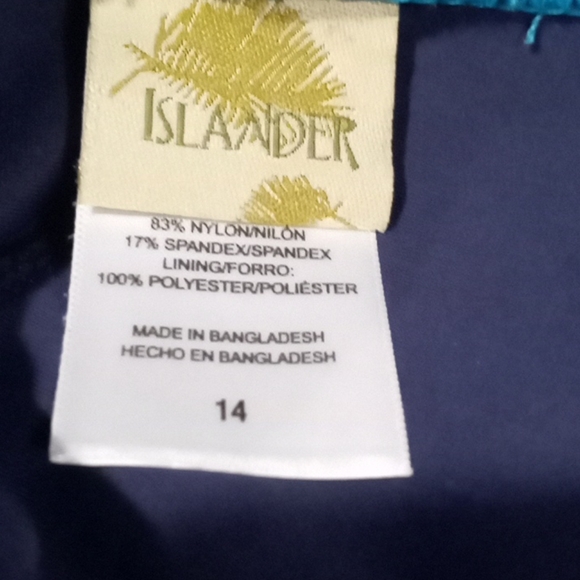 NWOT Woman ISLANDER one piece Swim wear 14. NWOT - Picture 8 of 8